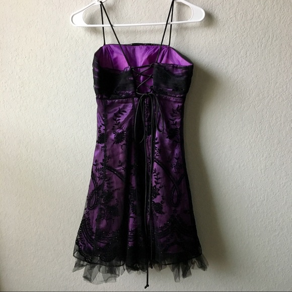 Purple + Mesh Detail Formal Dress - Picture 4 of 6